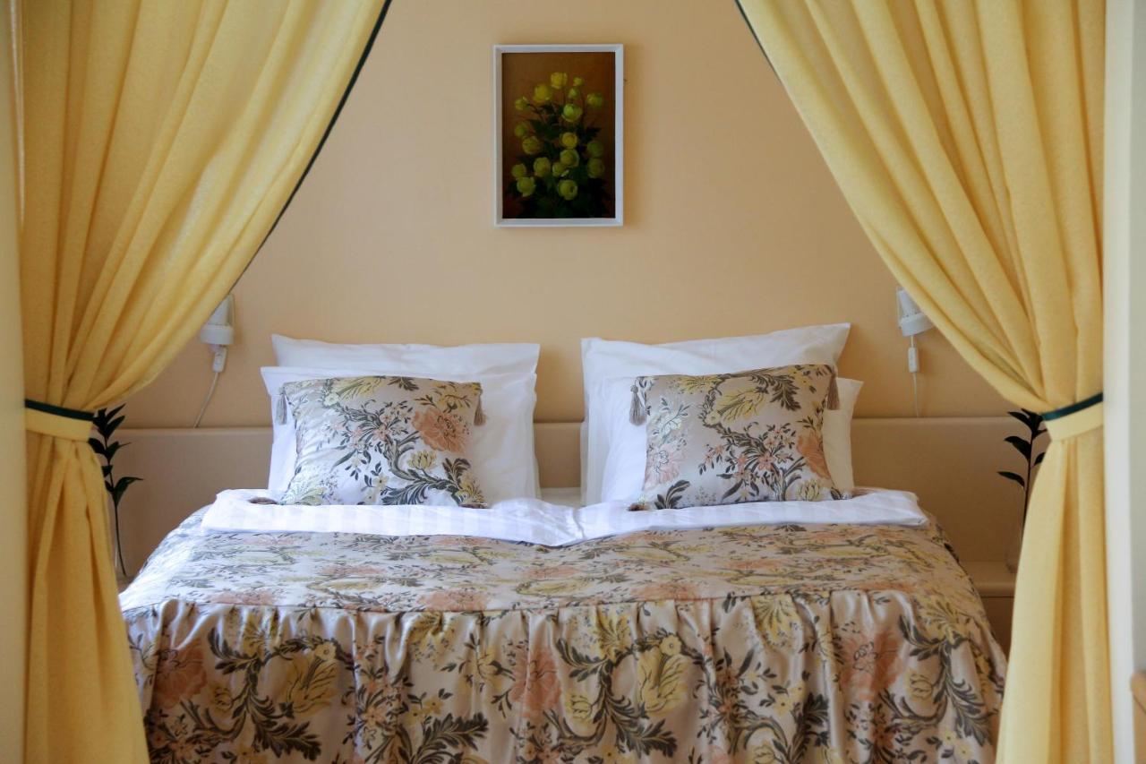 Hotel Nette à Pärnu Extérieur photo