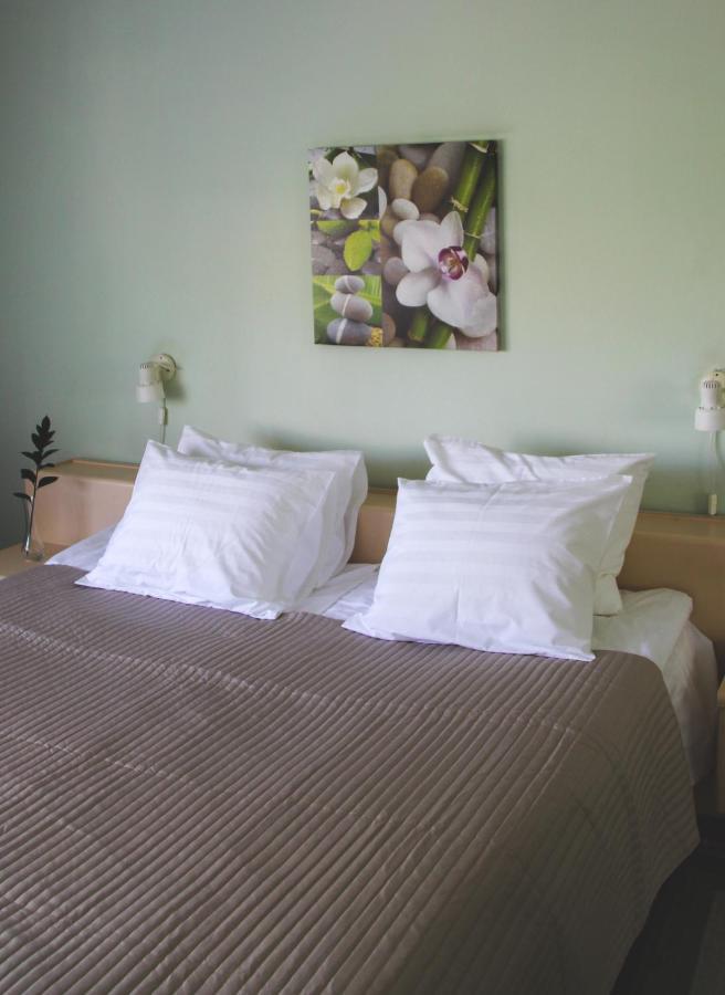 Hotel Nette à Pärnu Extérieur photo