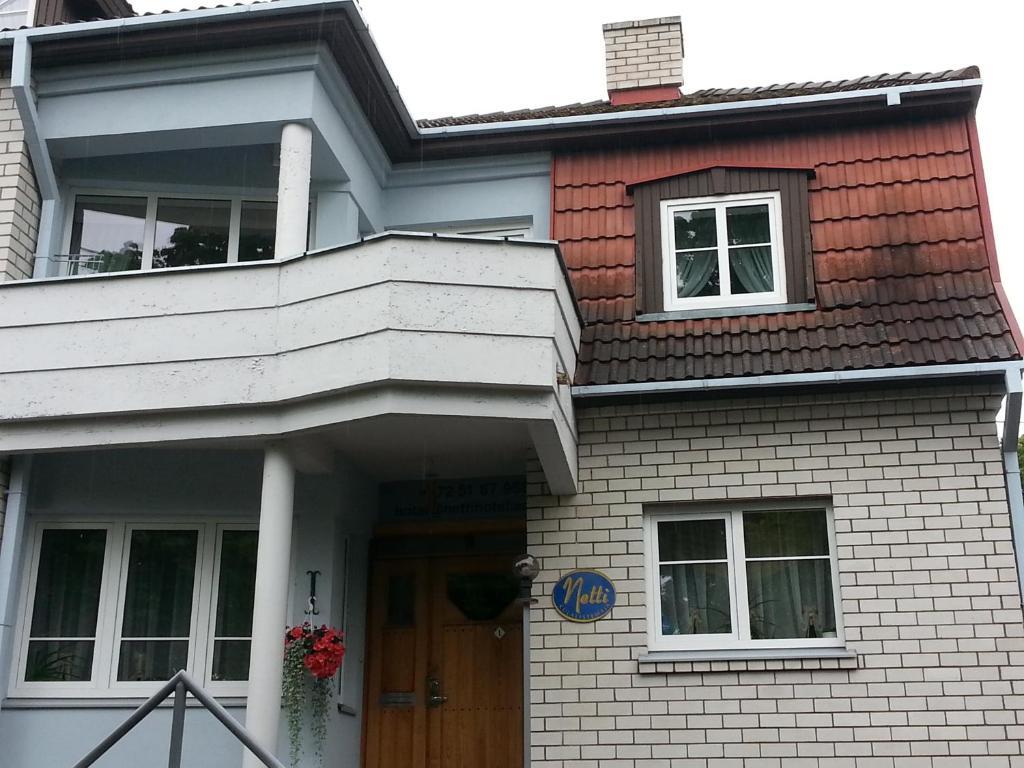 Hotel Nette à Pärnu Extérieur photo