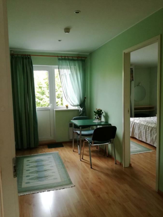 Hotel Nette à Pärnu Extérieur photo
